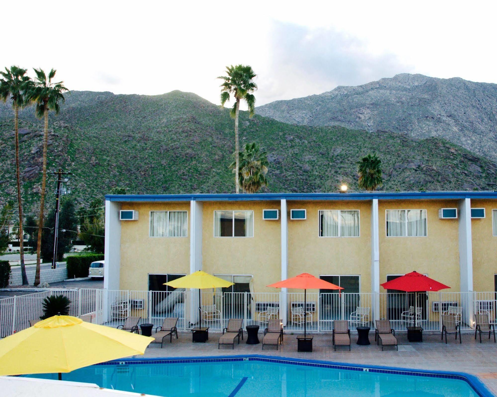 Delos Reyes Palm Springs Esterno foto